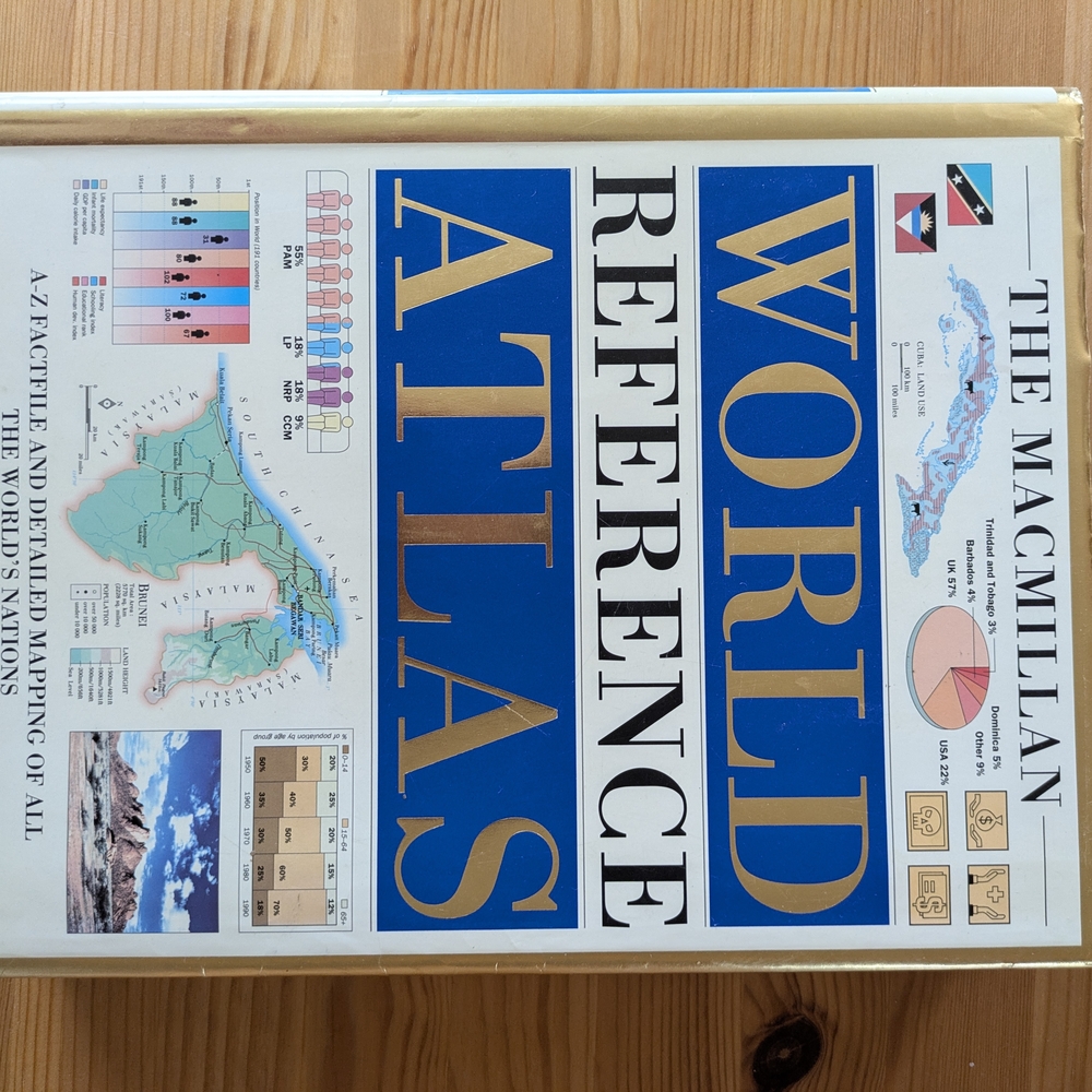 Book The Macmillan World Reference Atlas